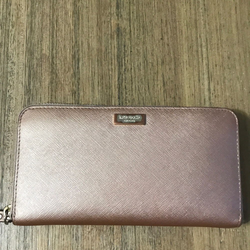 Kate Spade Rose Gold Wallet